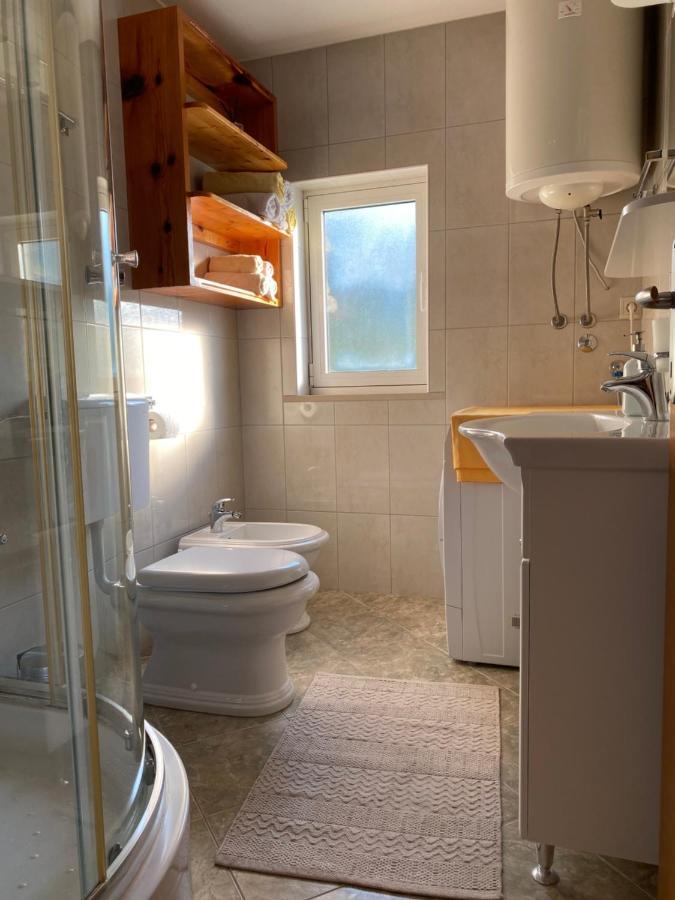 Apartmani Luka Zrnovo Exterior photo